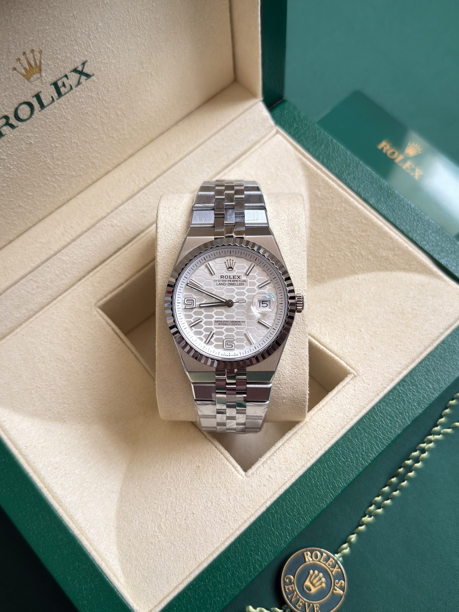 Rolex Land-Dweller 40 - Image 2