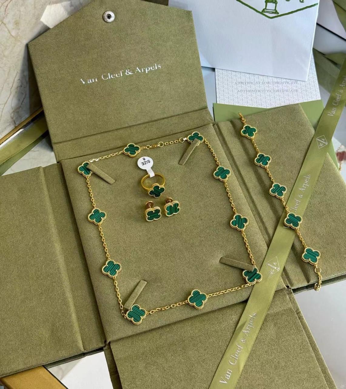 Van Cleef & Arpels Vintage Alhambra Collection - Image 4