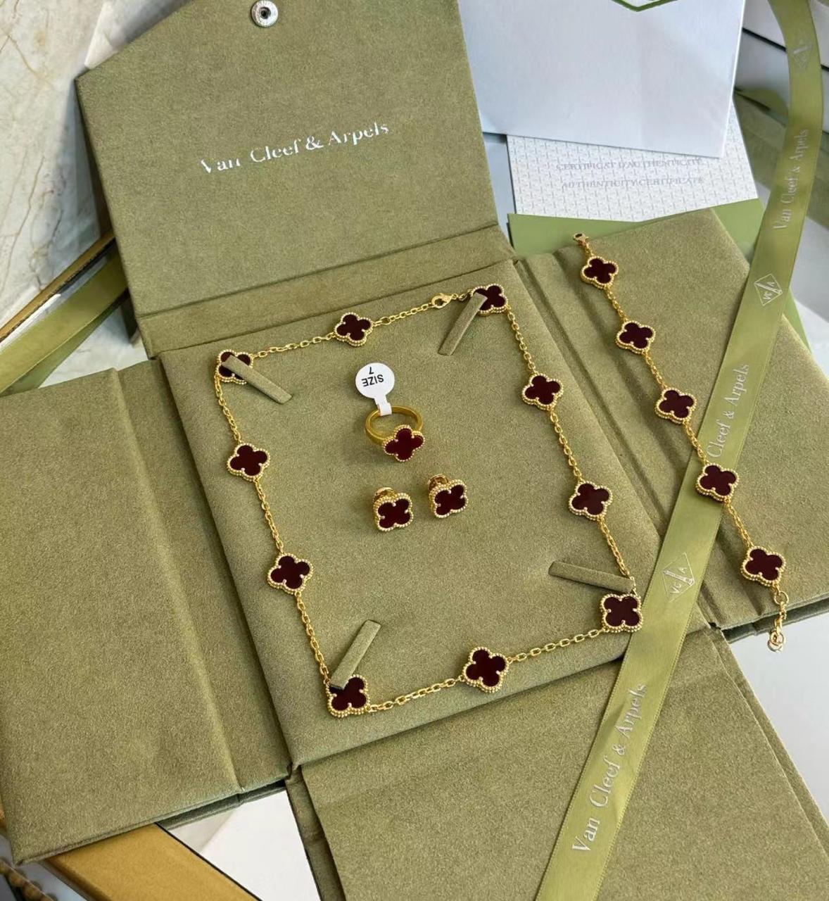 Van Cleef & Arpels Vintage Alhambra Collection