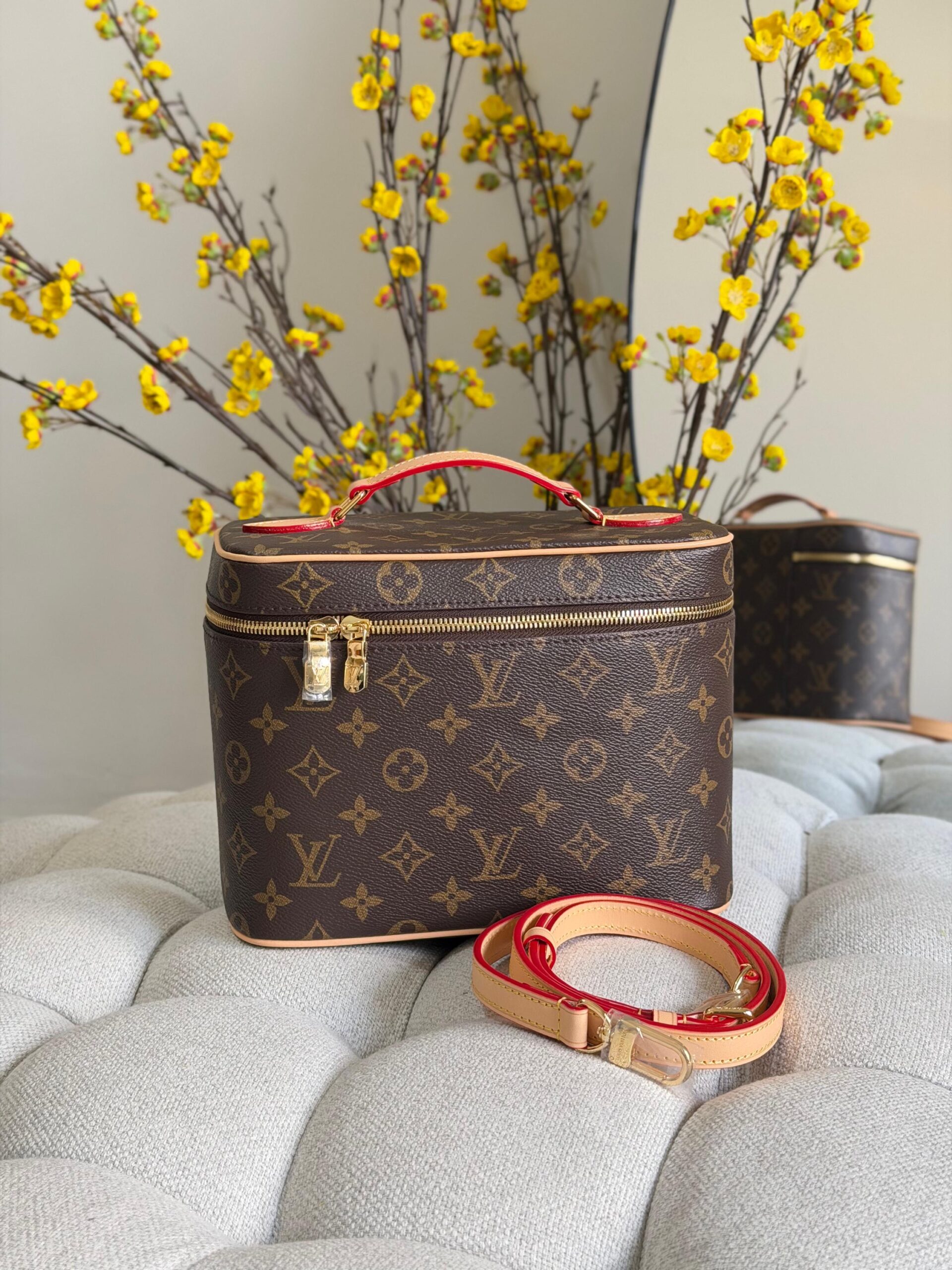 Louis Vuitton Nice Nano Vanity Case - Image 3