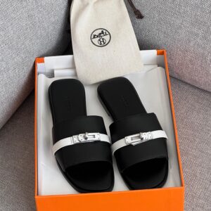 Hermès Giulia Sandals Palladium-Plated Kelly Buckles