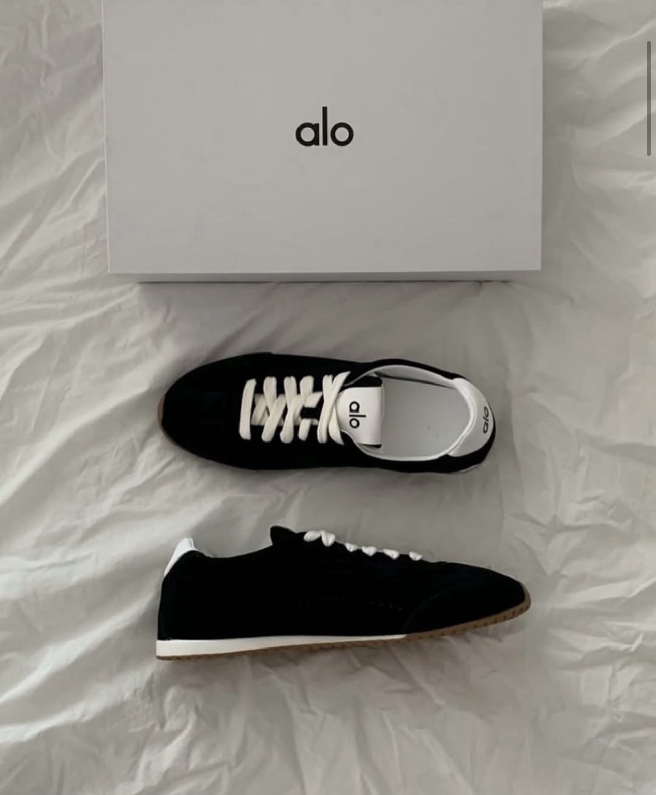Alo Yoga Sunset Sneakers - Image 2