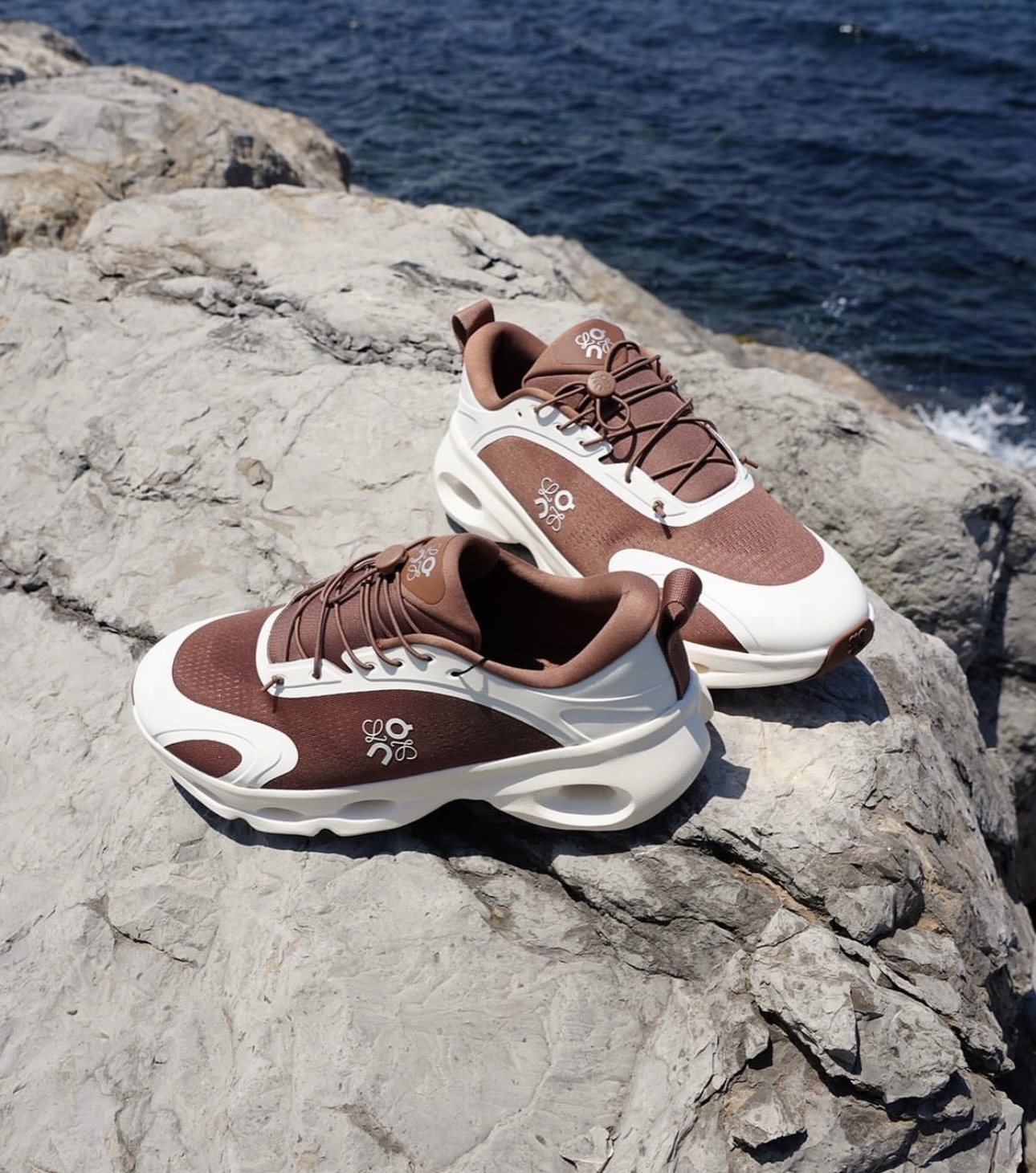 Loewe x On Running Cloudsolo Sneakers - Image 3