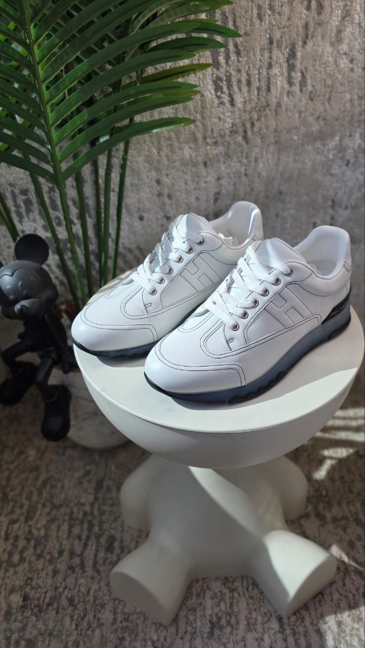 Hermès Trail Sneakers - Image 4