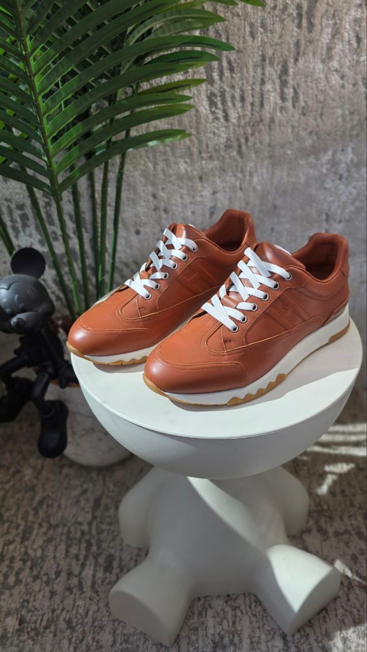 Hermès Trail Sneakers - Image 2