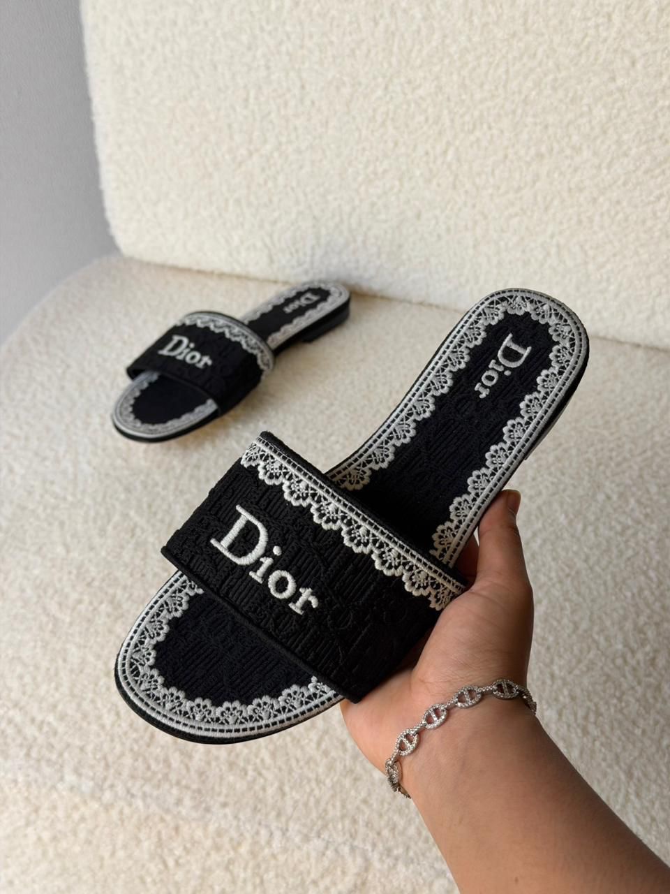 Dior Dentelle Slides Oblique Embroidery And Delicate White Lace Detailing - Image 5