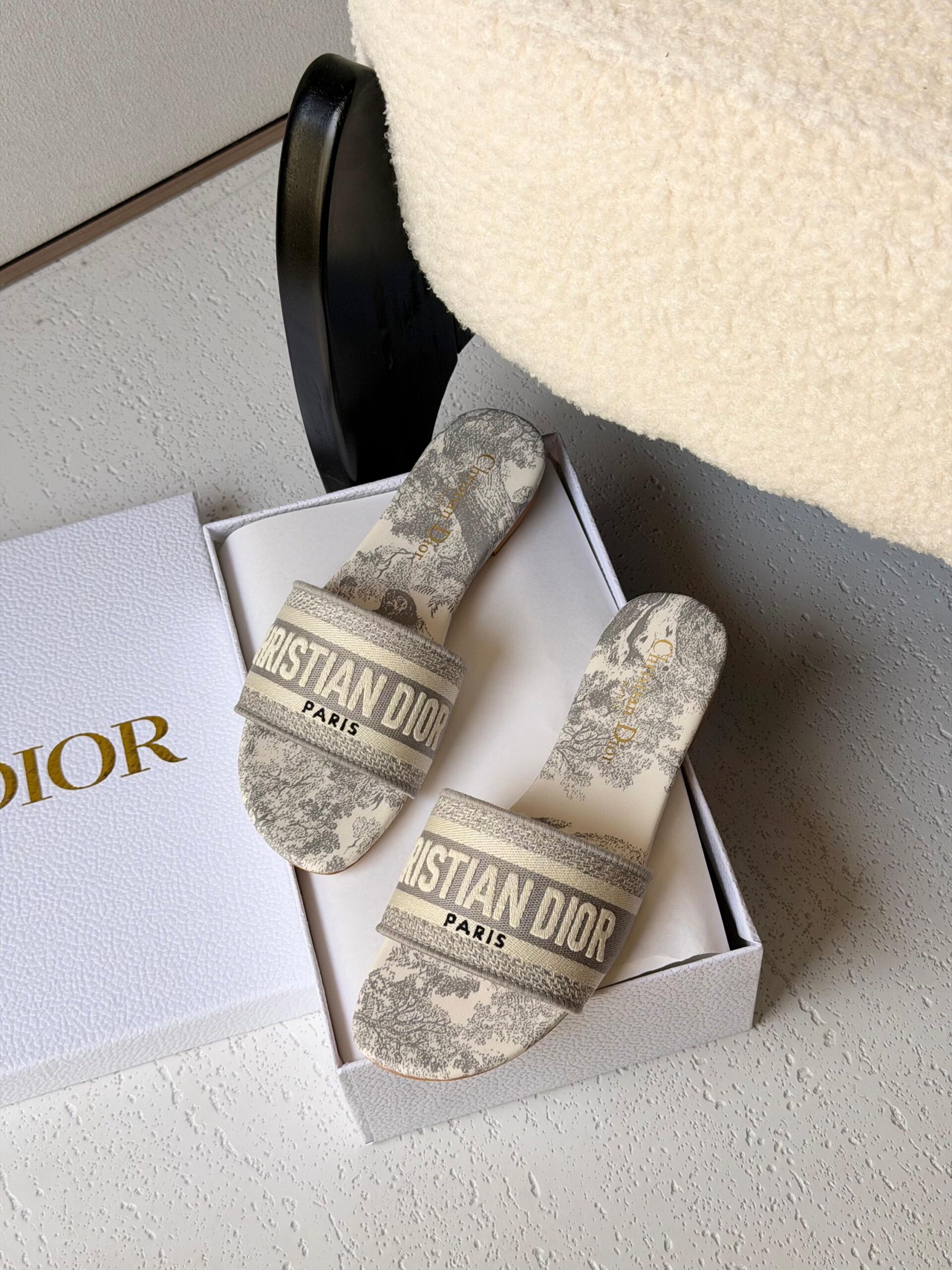 Dior Dway Slides Embroidered Millefiori Motif - Image 3