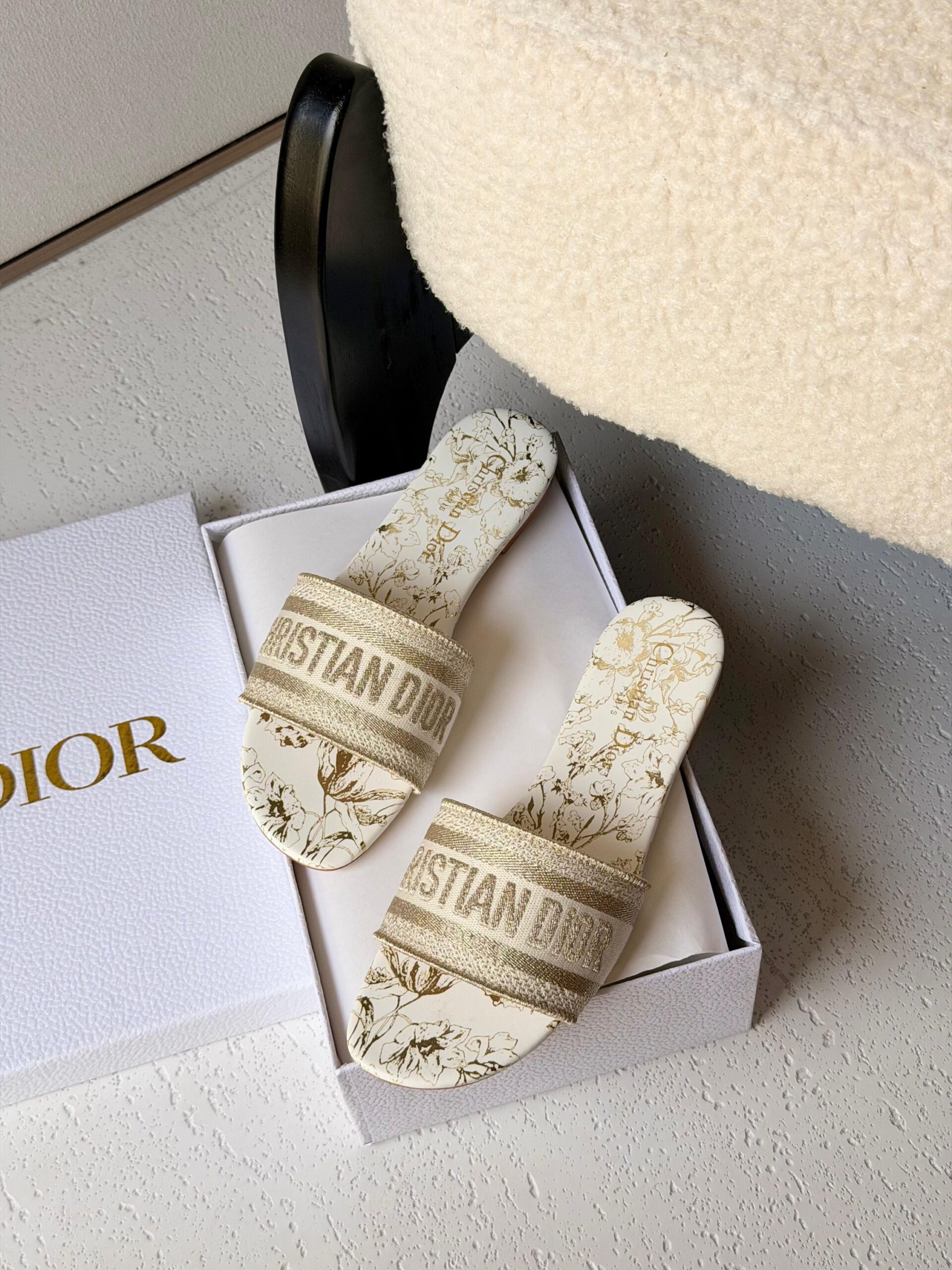 Dior Dway Slides Embroidered Millefiori Motif - Image 2