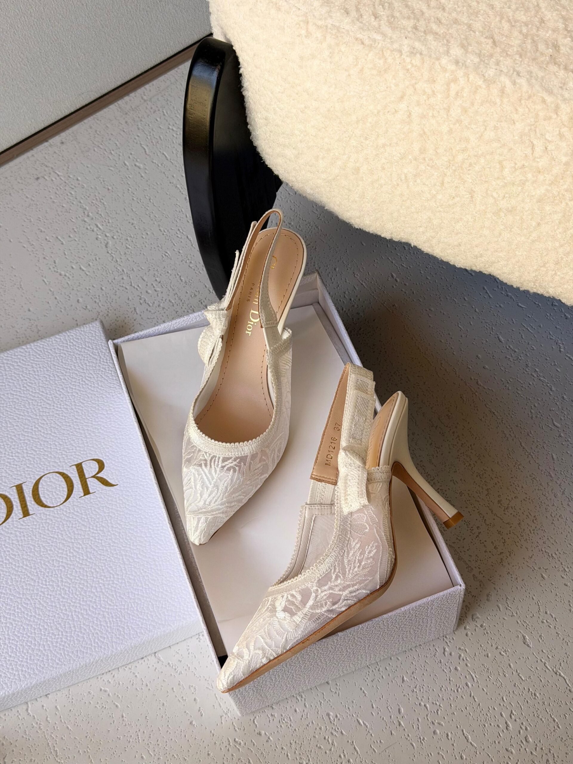 Christian Dior J'ADior Slingback Pumps White Lace Embroidery - Image 2