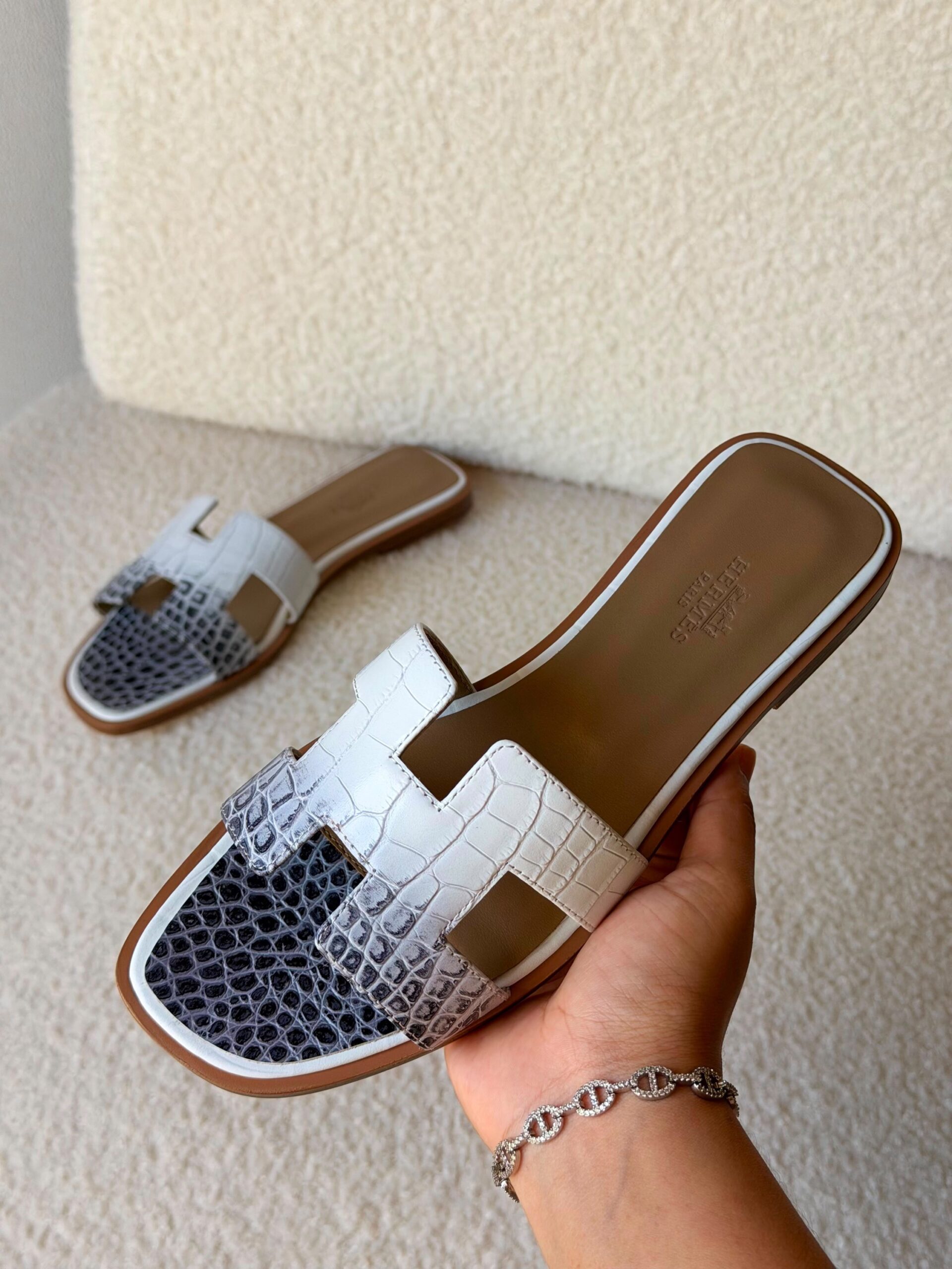 Hermès Oran Sandals Crocodile Leather - Image 5