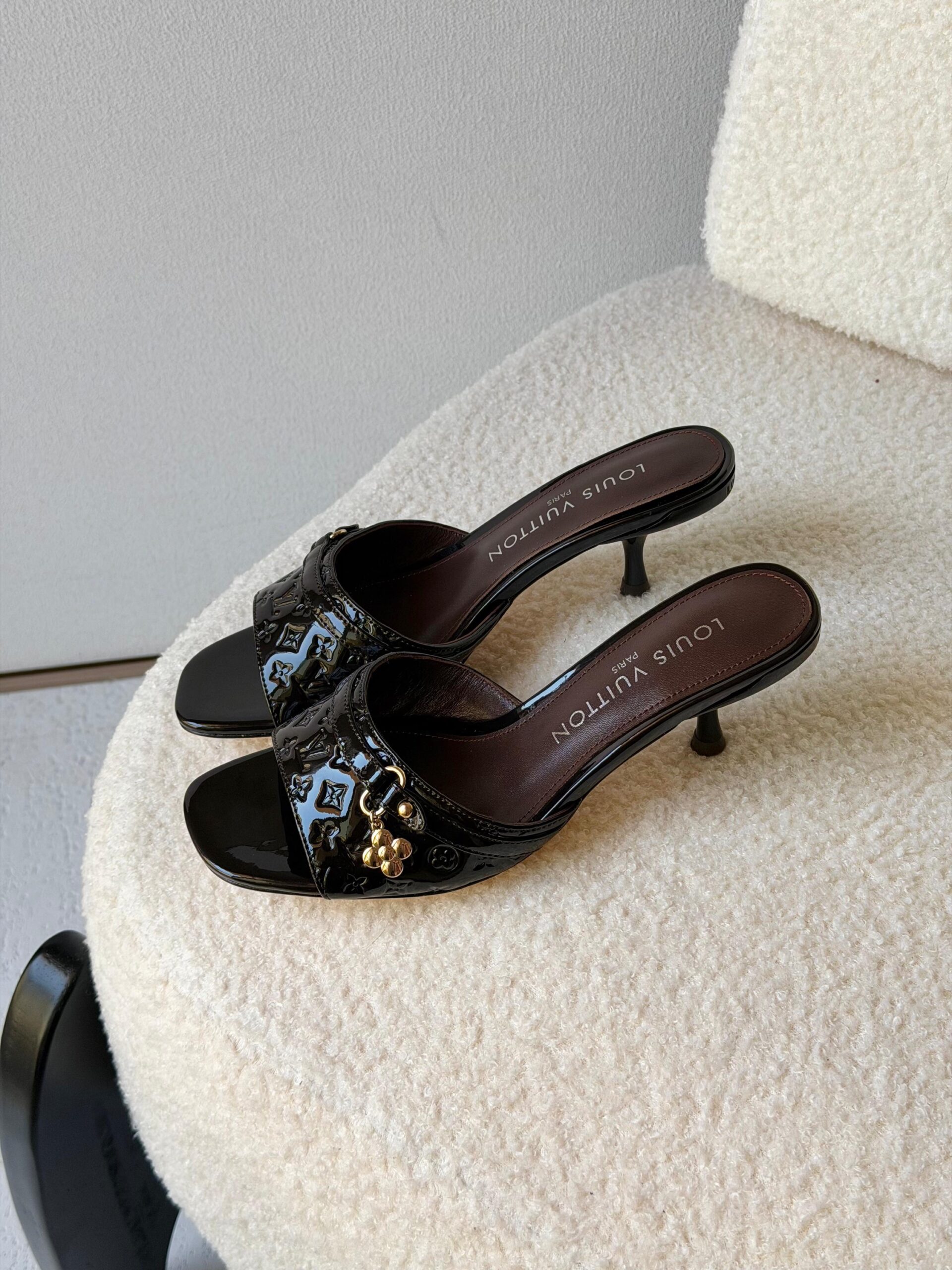Louis Vuitton "6AM" Mules - Image 4