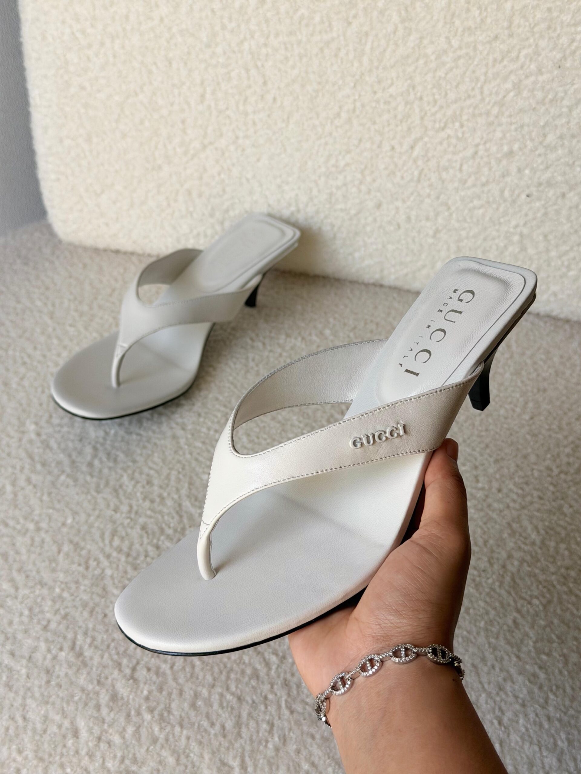Gucci Vittoria Thong Sandals - Image 7