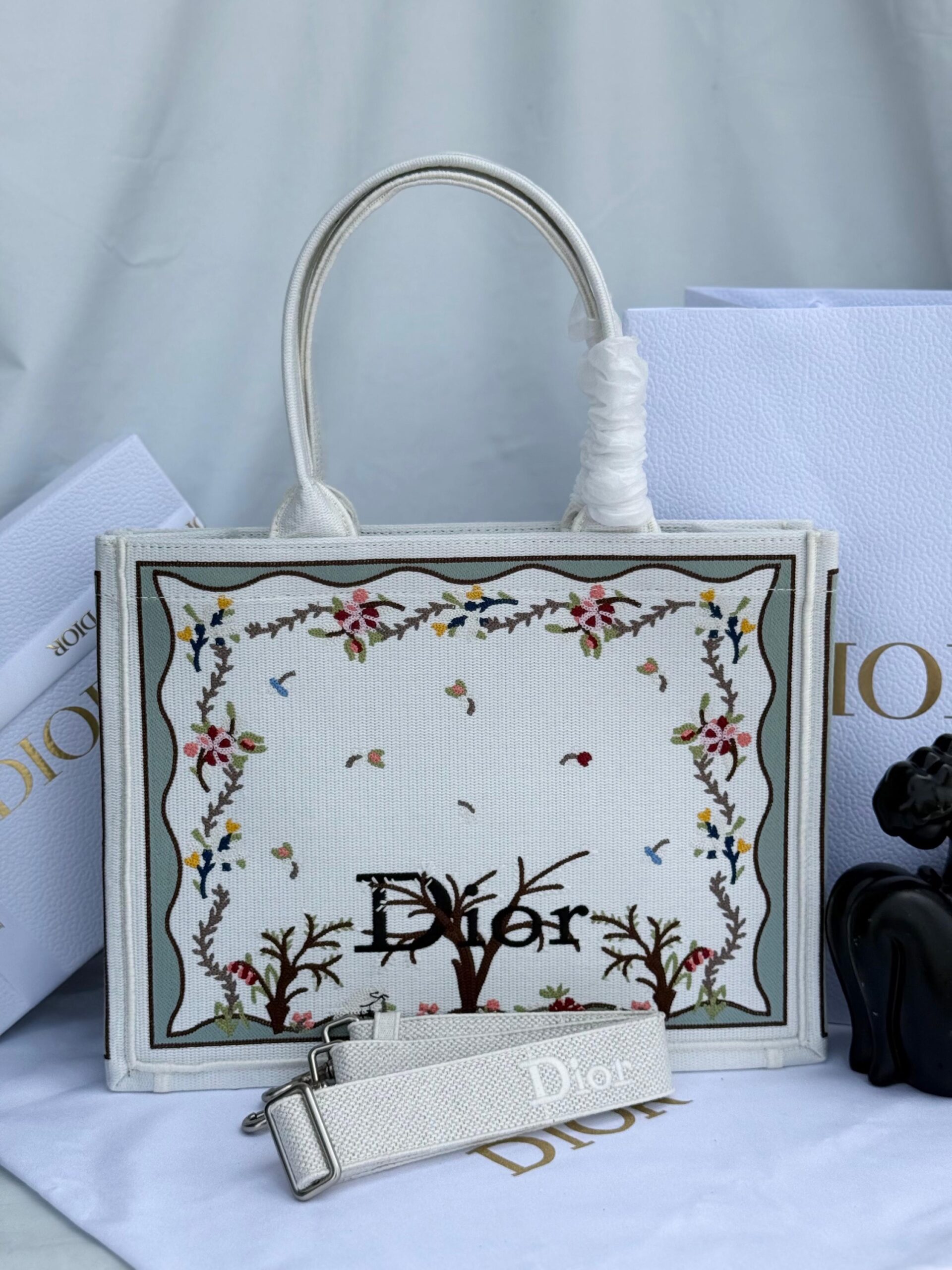 Christian Dior Book Tote Bag - Image 4