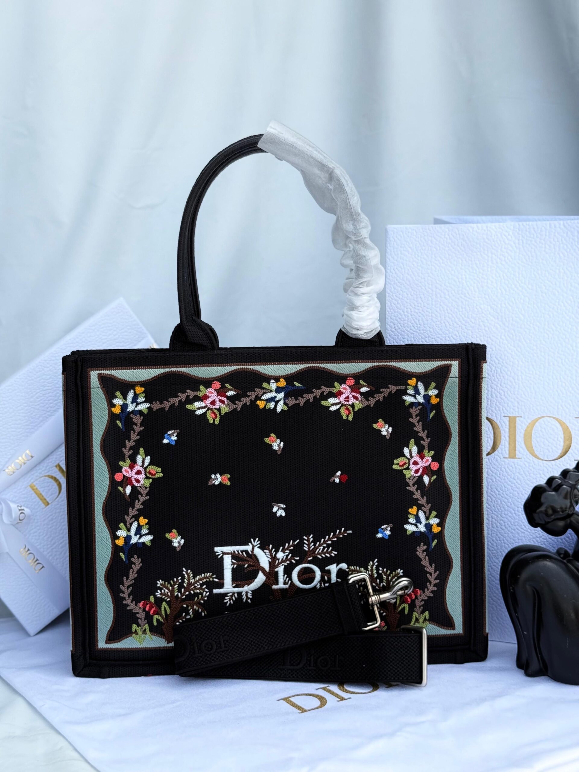 Christian Dior Book Tote Bag - Image 6