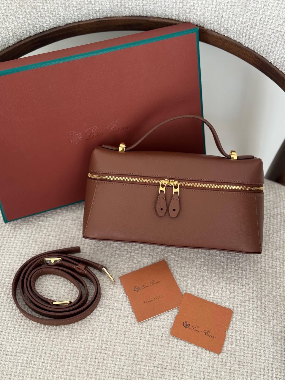 Loro Piana 23 Cm
