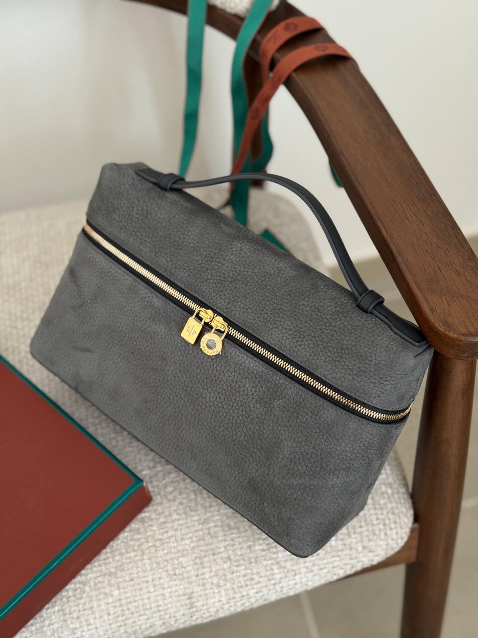 Loro Piana Suede 19 Cm