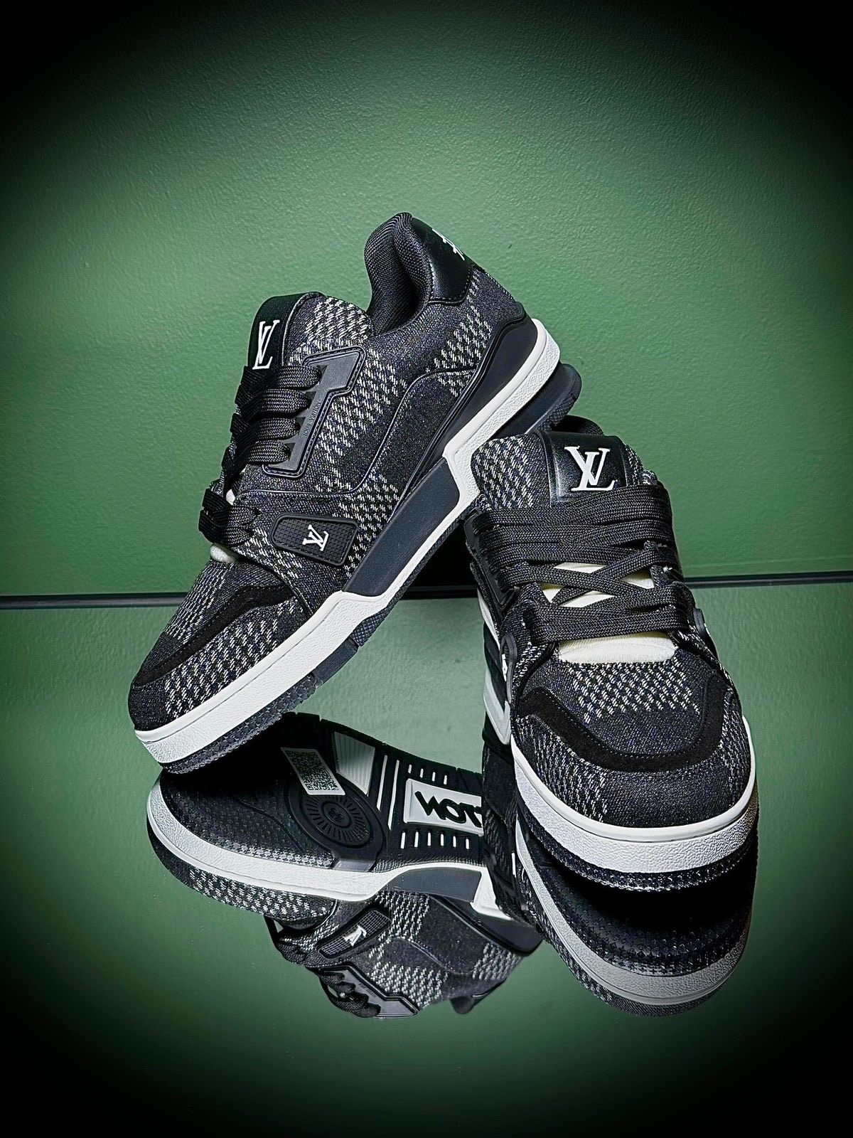 Louis Vuitton LV Trainer - Image 2