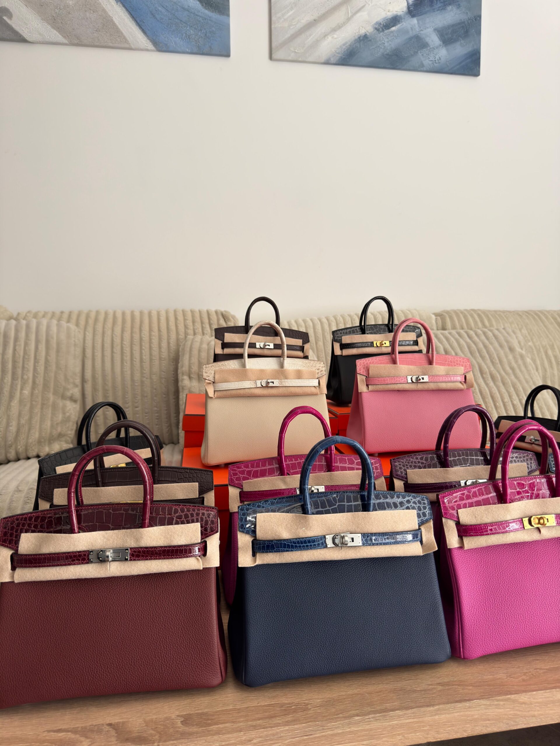 Hermès Birkin 25 in Togo Leather Featuring Distinctive Matte Alligator Touch Handles And Flaps - Image 8