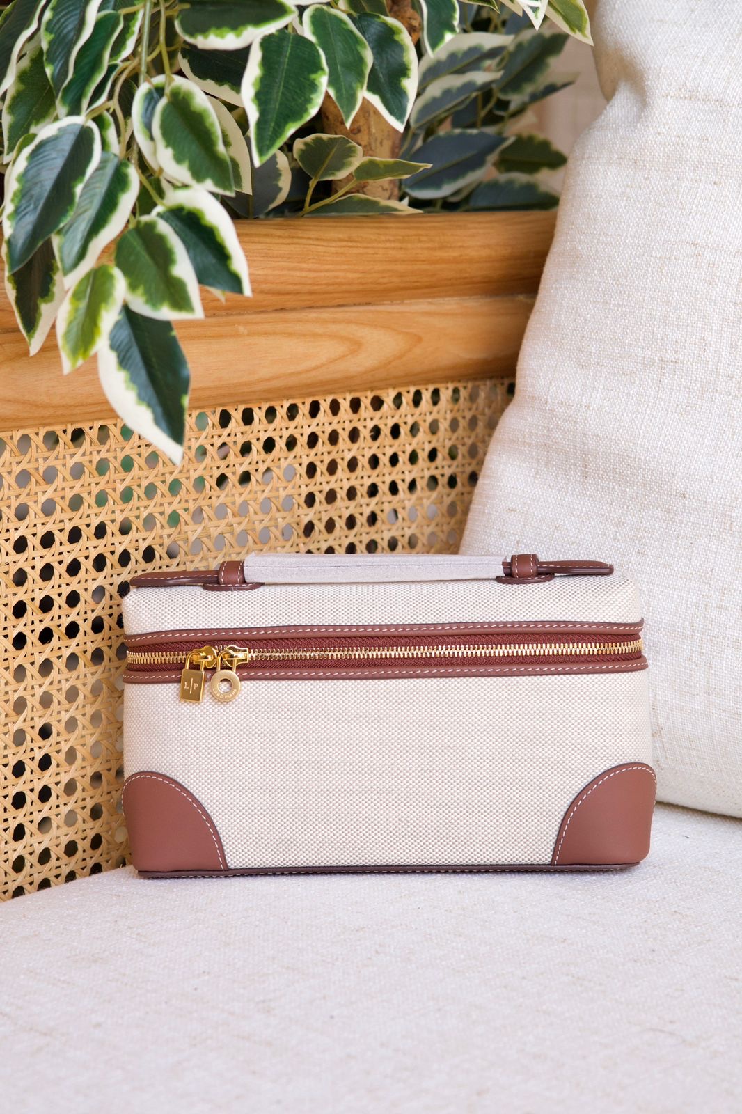 Loro Piana Extra Pocket L19 Grained Calfskin Pouch - Image 20