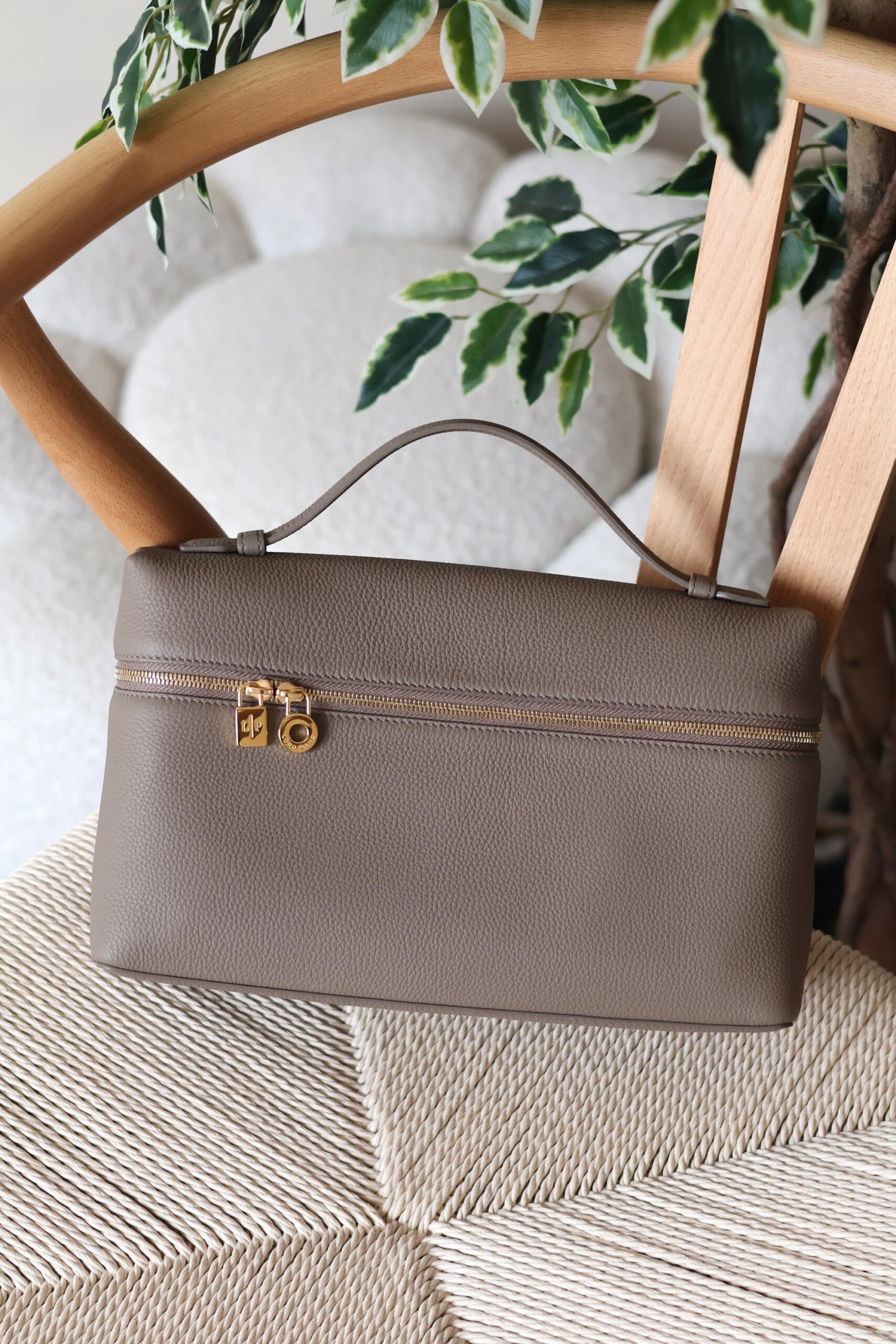 Loro Piana Extra Pocket Pouch L27 Grained Calfskin Leather - Image 12