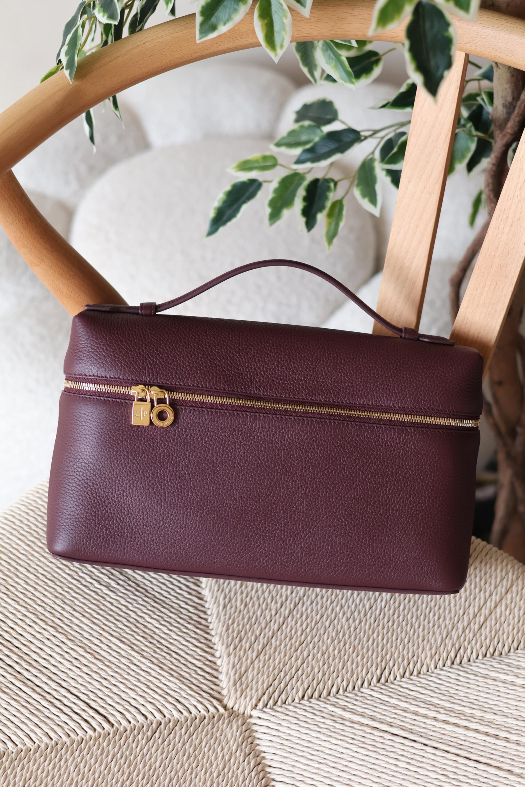 Loro Piana Extra Pocket Pouch L27 Grained Calfskin Leather - Image 4