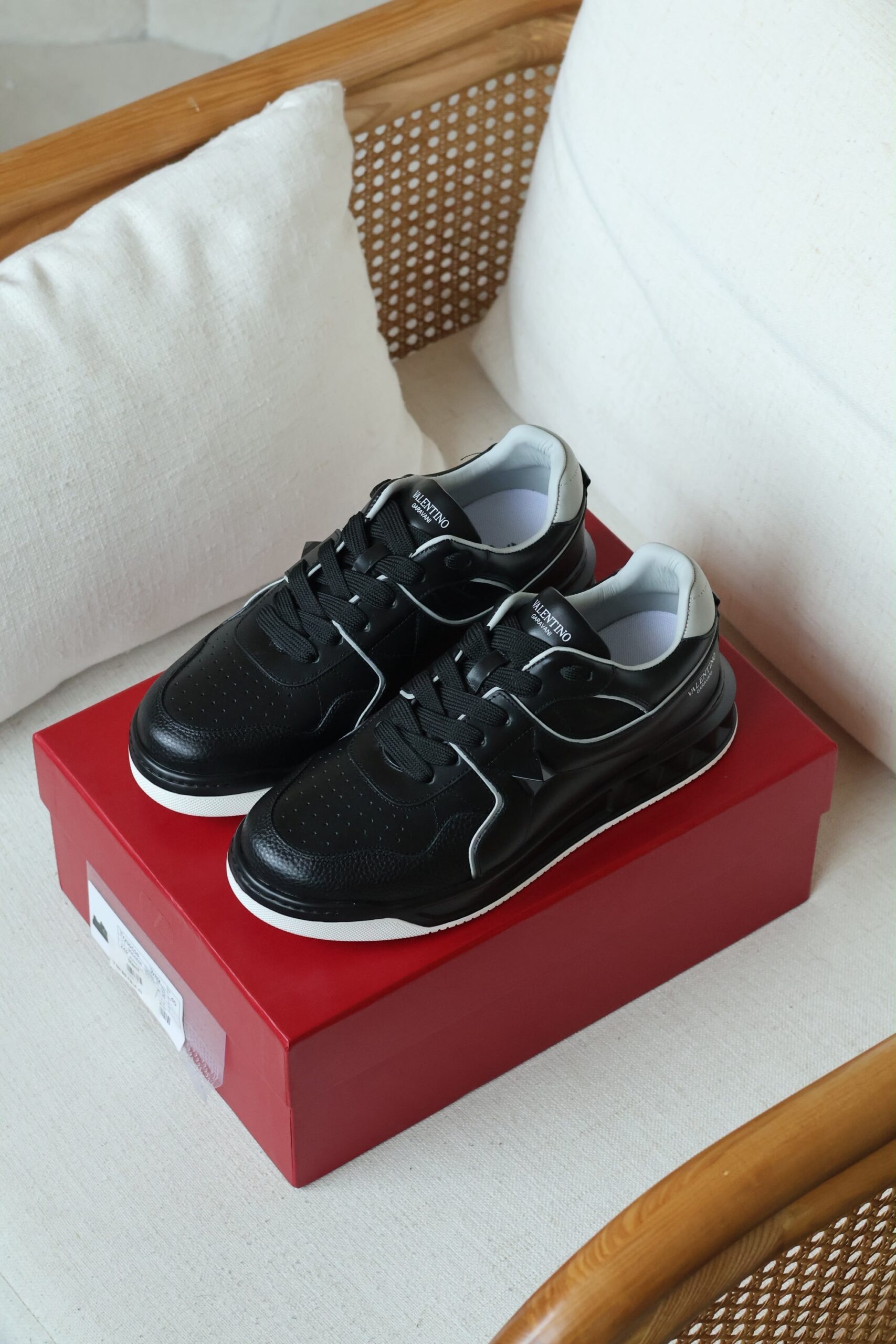 Valentino Garavani One Stud Low-Top Sneakers