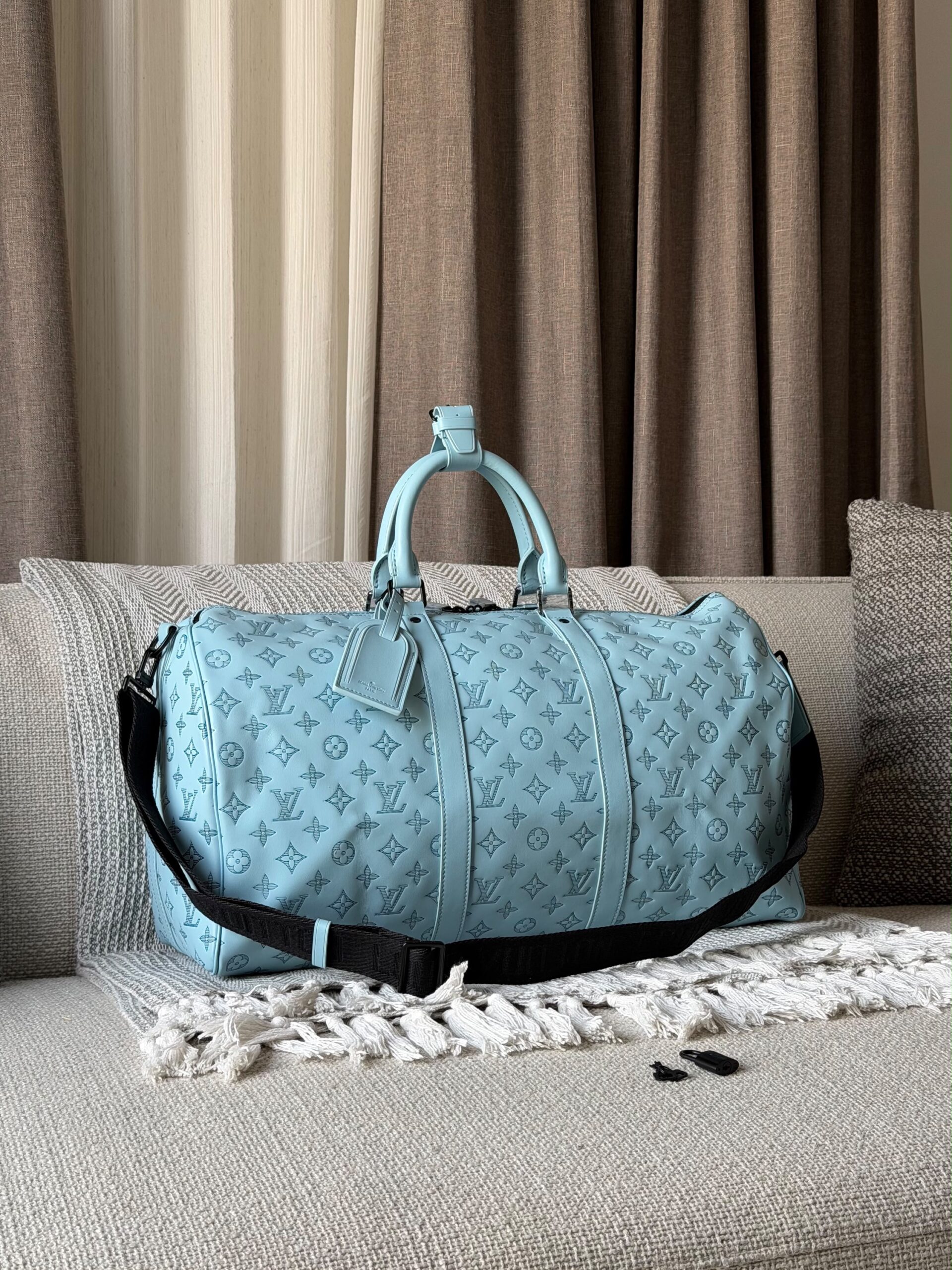 Louis Vuitton Keepall 50 Bandoulière Bag