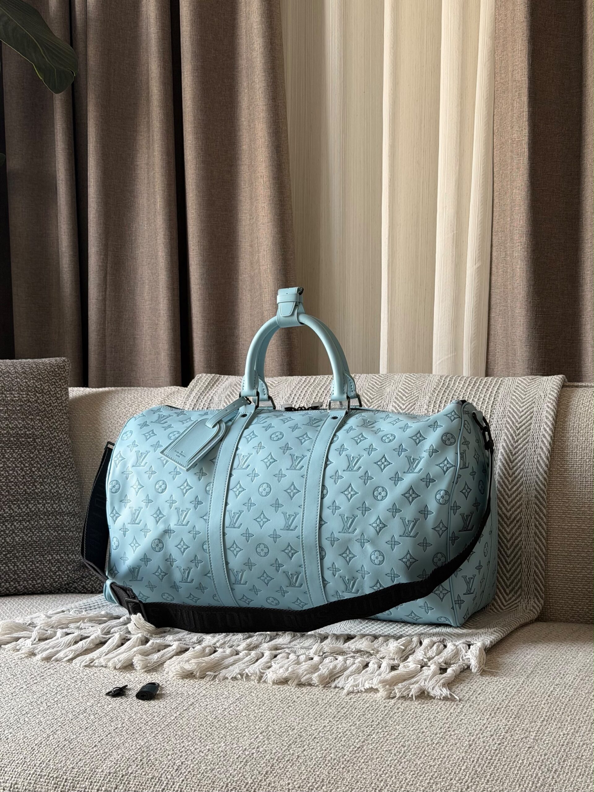 Louis Vuitton Keepall 50 Bandoulière Bag - Image 2