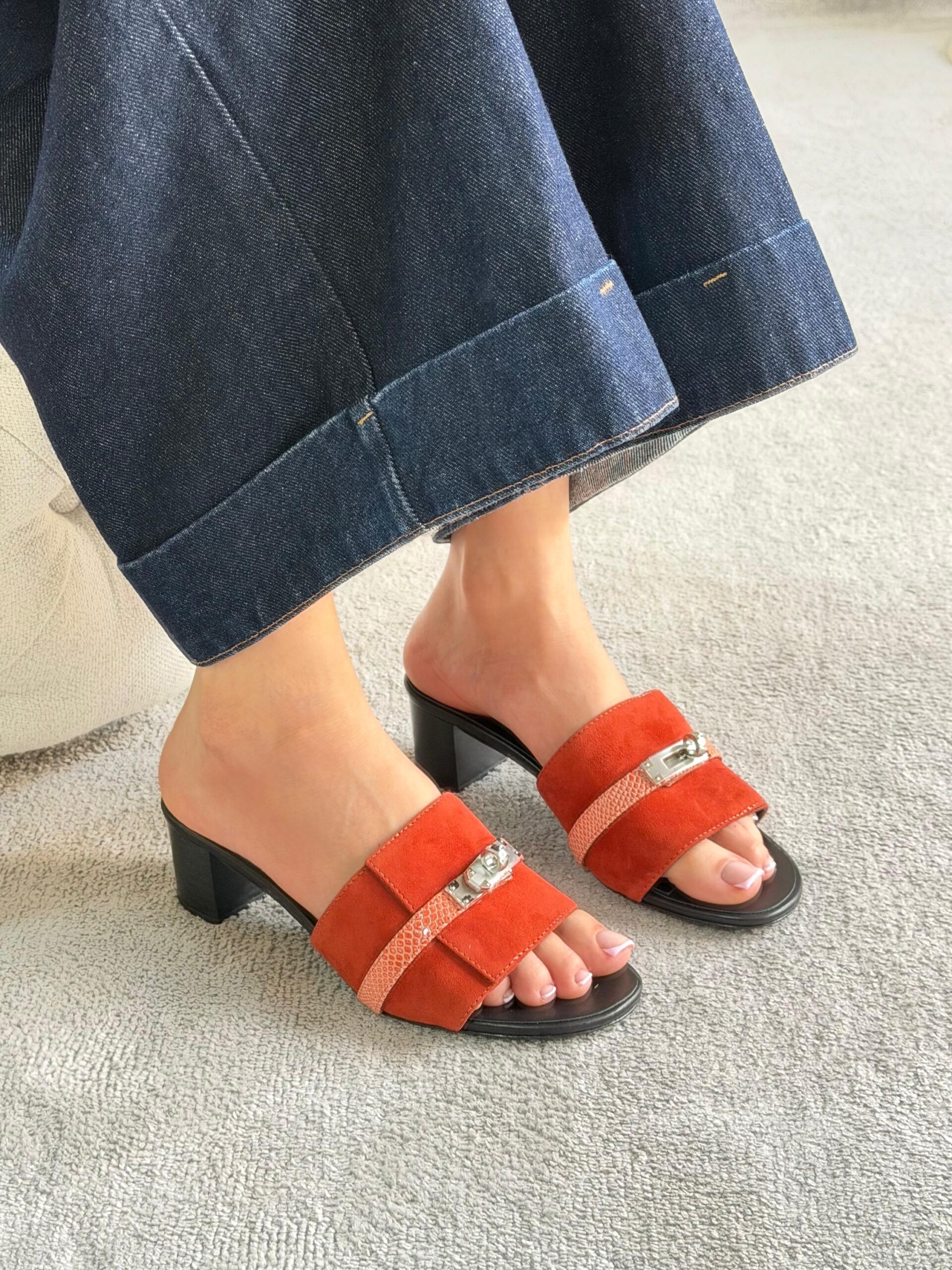 Hermès Giulia Flat Sandal - Image 4