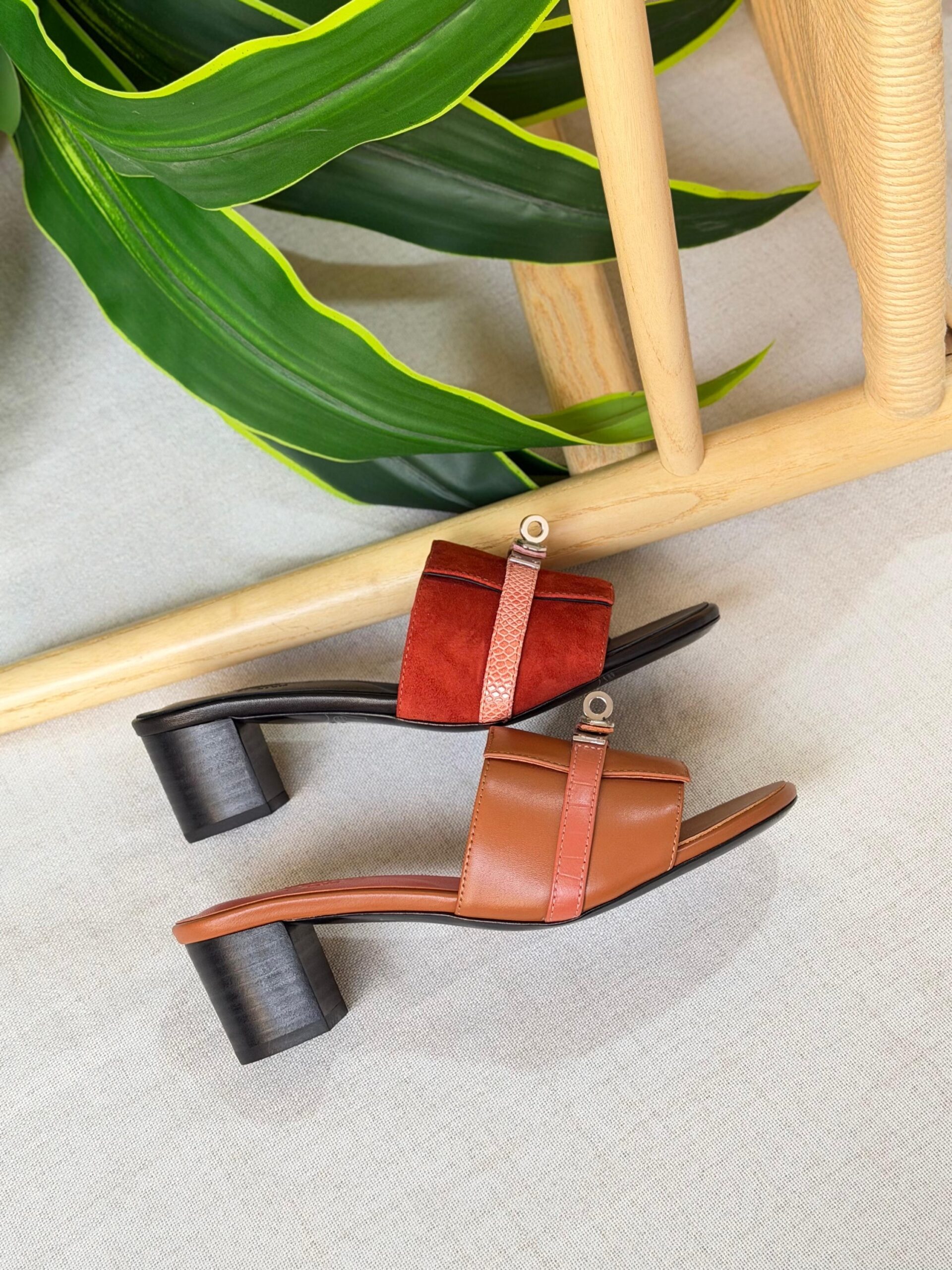 Hermès Giulia Flat Sandal - Image 10