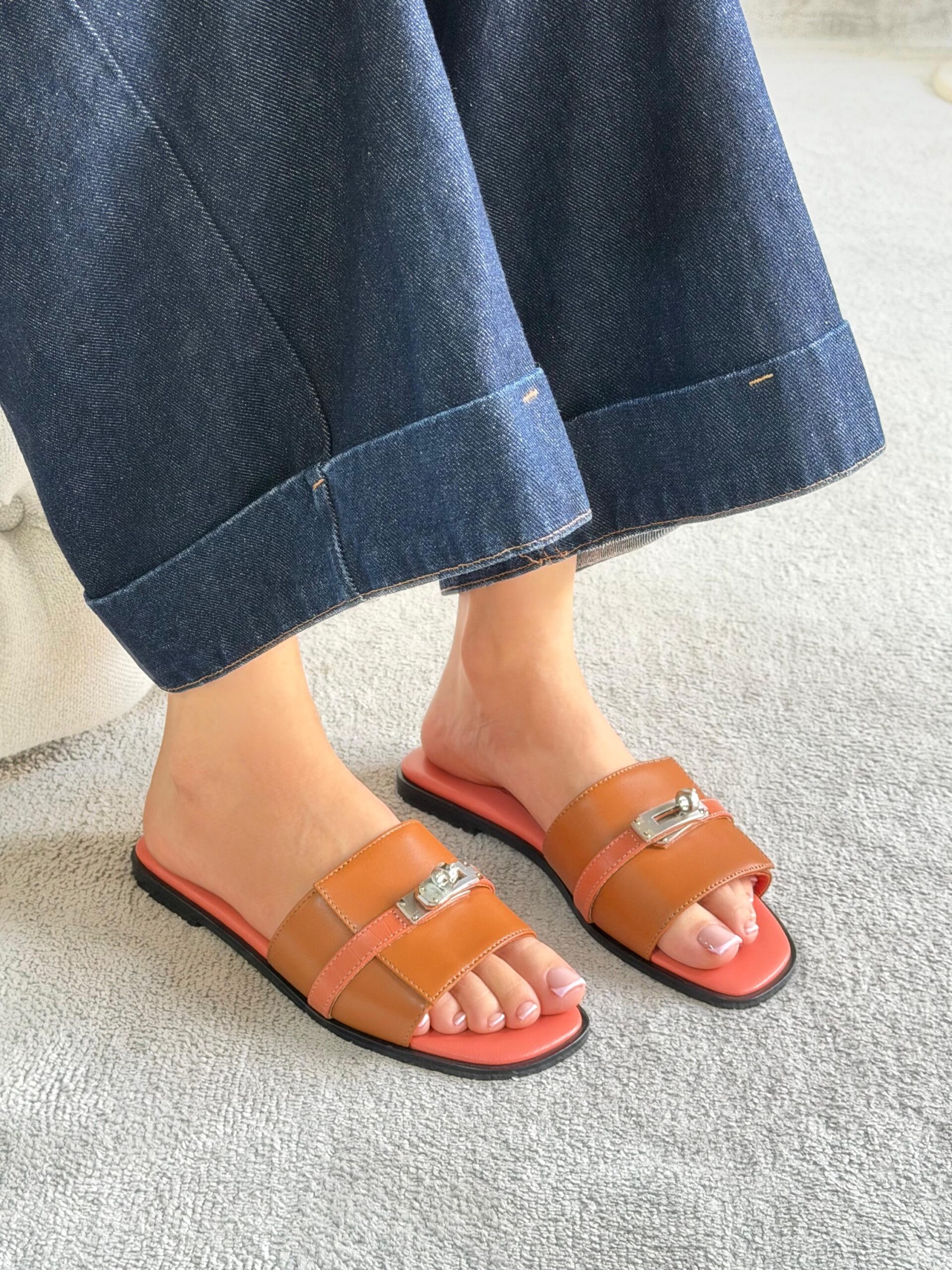 Hermès Giulia Flat Sandal - Image 6