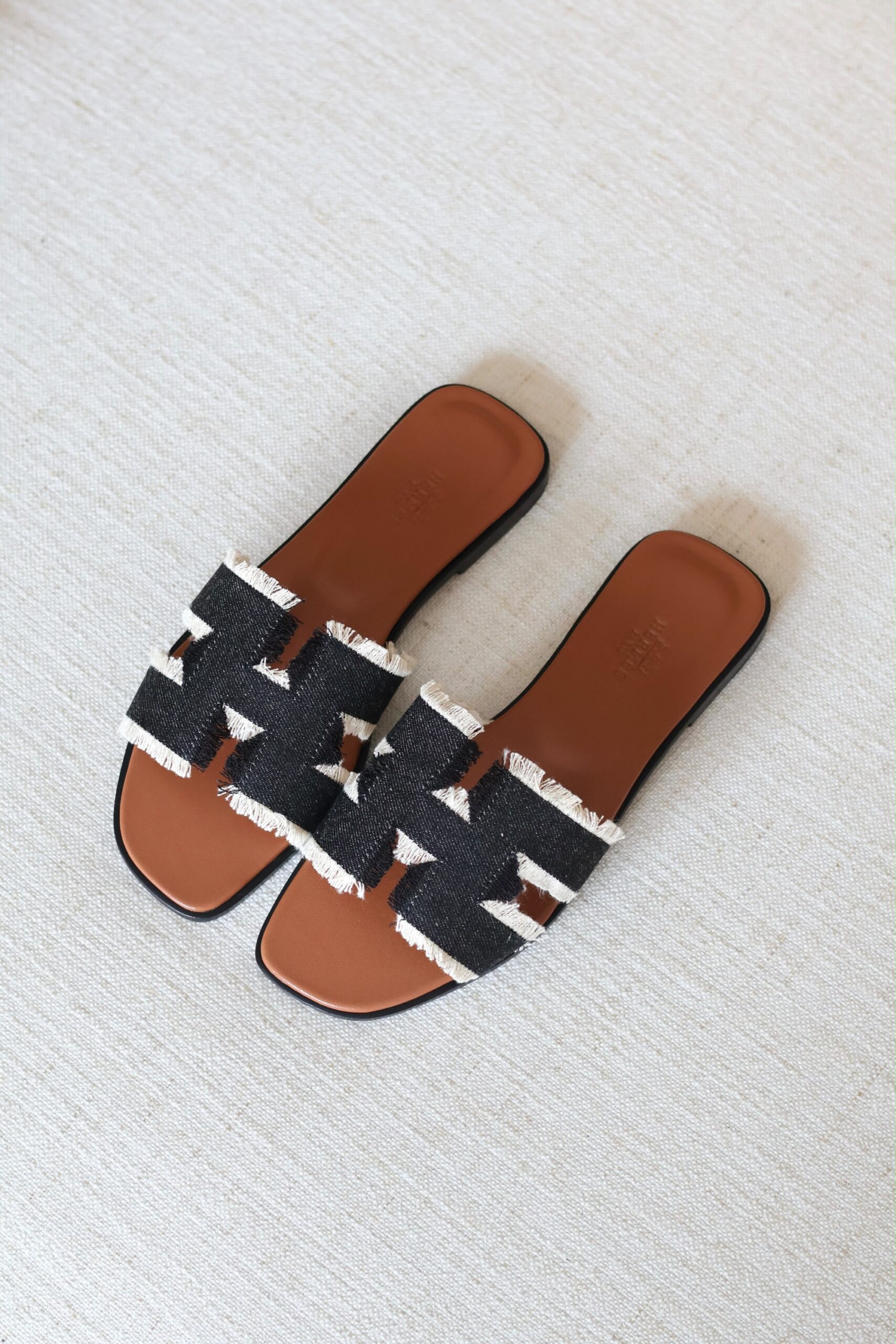 Hermès Oran Flat Sandals - Image 9
